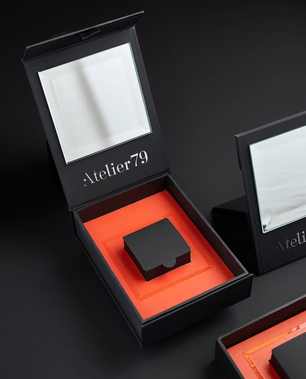 Jewelry Box · Armenia — Materials: Cordenons Plike Blue & Green 330 gsm — Print: White + CMYK — Post-printing: Velvet Lamination, Silver Foil Embossing, UV Emboss Varnish, Matte Varnish — Other: Natural Leather, Bamboo